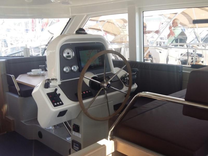Book yachts online - motorboat - Bavaria E40 Fly - Danijela - rent