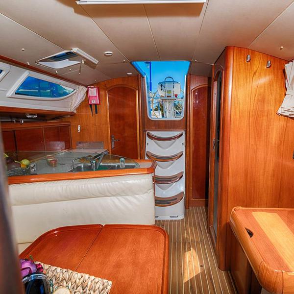 Book yachts online - sailboat - Sun Odyssey 35 - Amfitriti - rent