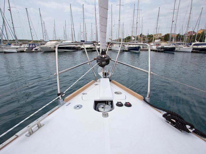 Book yachts online - sailboat - Elan 40 Impression - SILENTE - rent