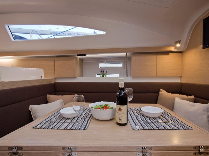 Book yachts online - sailboat - Elan 45 Impression - LIYA - rent