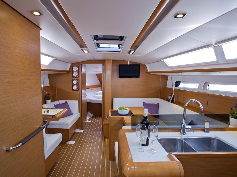 Book yachts online - sailboat - Sun Odyssey 409 Performance - STELLINA II - rent
