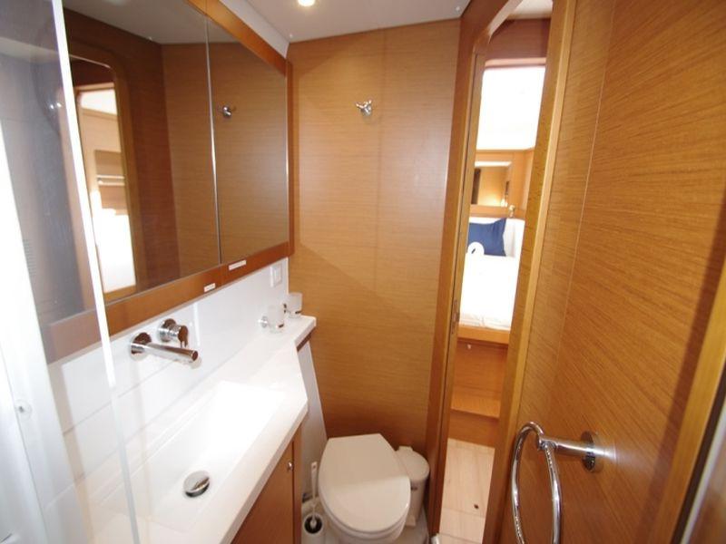 Book yachts online - catamaran - Lagoon 450  Flybridge - Marisol - rent