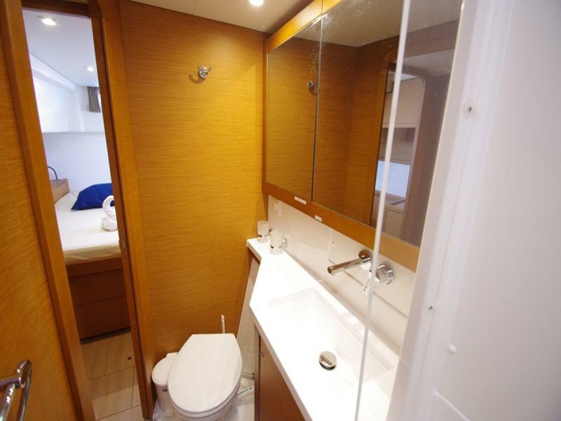 Book yachts online - catamaran - Lagoon 450  Flybridge - Marisol - rent