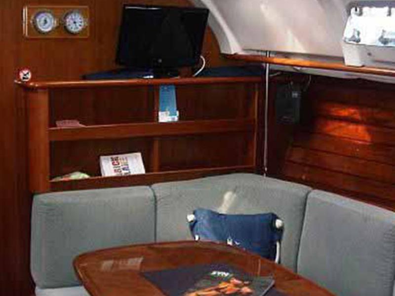 Book yachts online - sailboat - Oceanis 38.1 - Kleio - rent