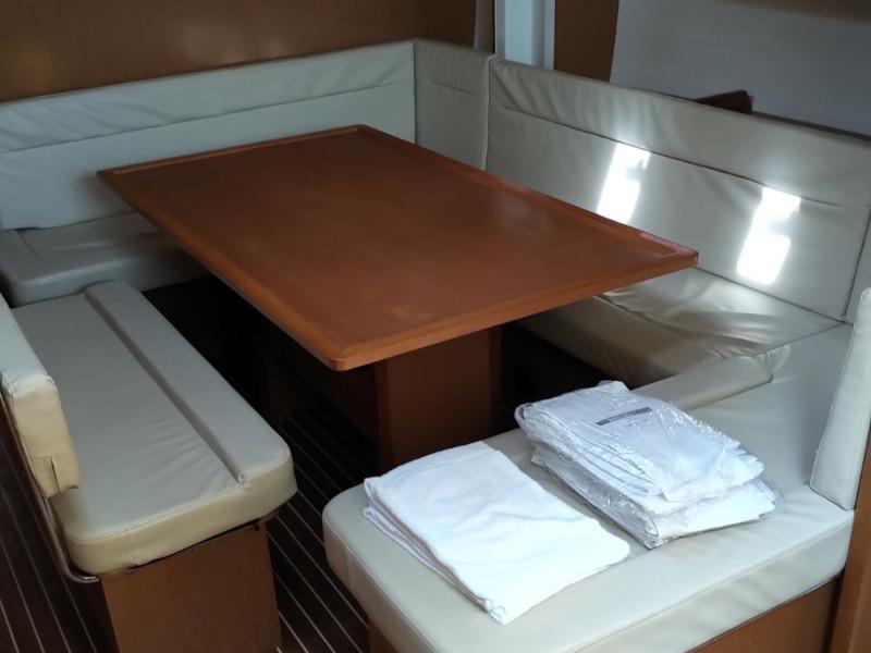 Book yachts online - sailboat - Bavaria 50 Cruiser - Ouranos - rent