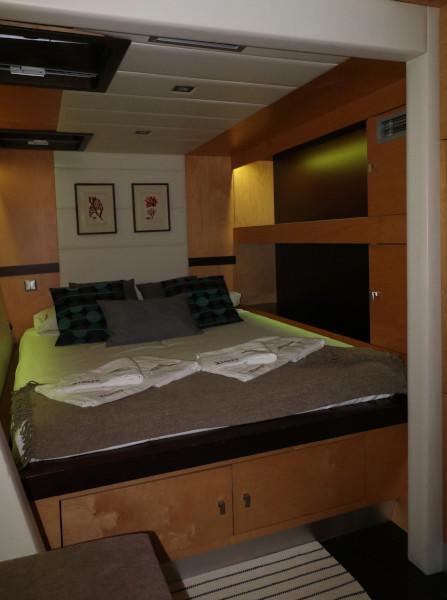 Book yachts online - catamaran - Sunreef 62 - Zimit - rent