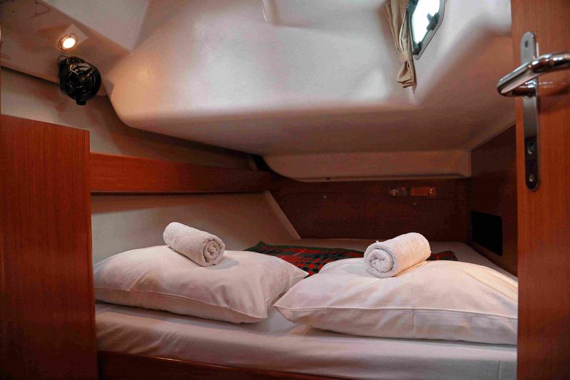 Book yachts online - sailboat - Cyclades 43.4 - Hermes - rent