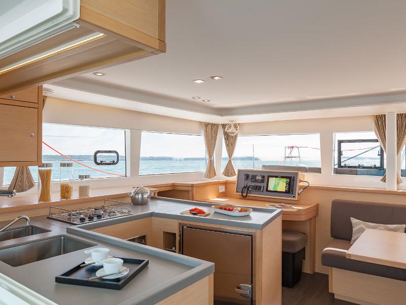 Book yachts online - catamaran - Lagoon 450 Sport - twin elli - rent