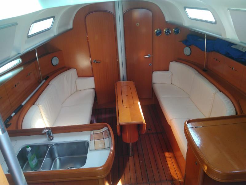 Book yachts online - sailboat - First 40.7 - Kodo - rent