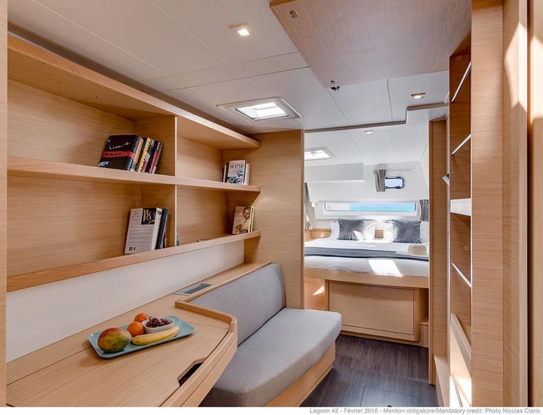 Book yachts online - catamaran - Lagoon 42 owner version - NURIA - rent