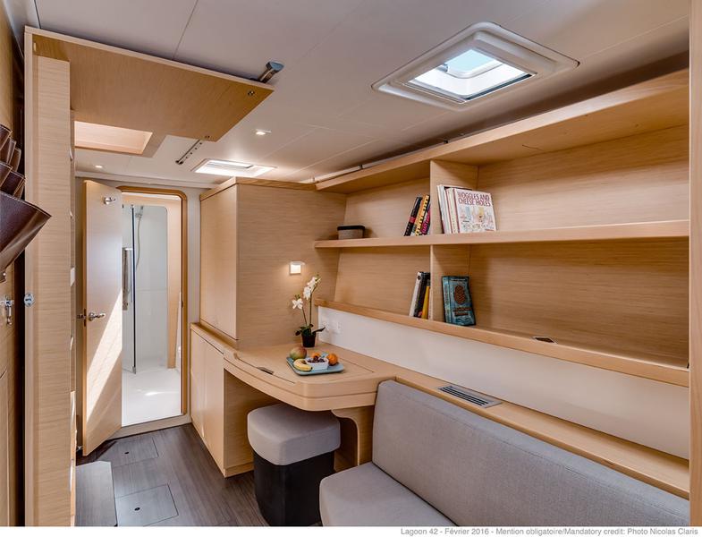 Book yachts online - catamaran - Lagoon 42 owner version - NURIA - rent