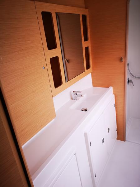 Book yachts online - catamaran - Lagoon 42 owner version - NURIA - rent