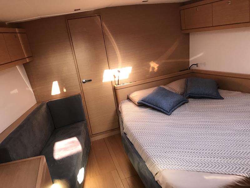 Book yachts online - sailboat - Dufour 63 Exclusive - Bahia Feliz V   - rent