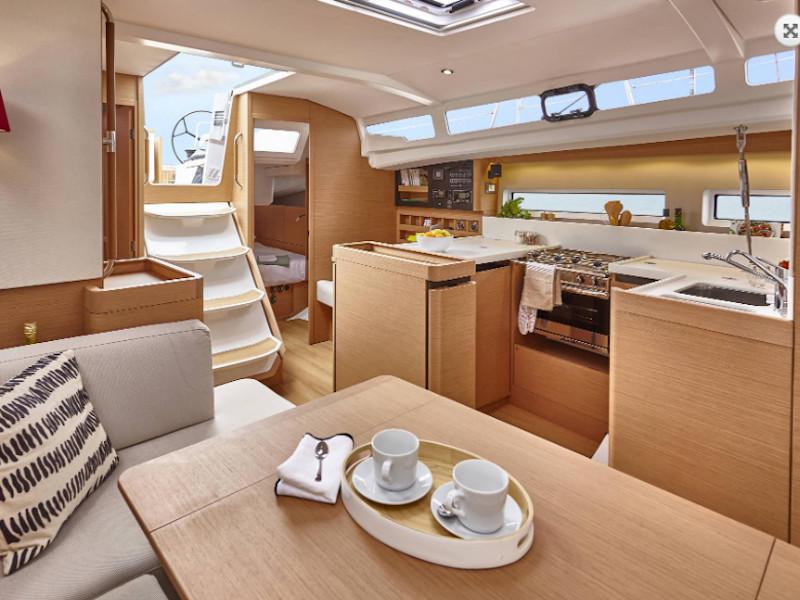 Book yachts online - sailboat - Sun Odyssey 440 - Diana - rent