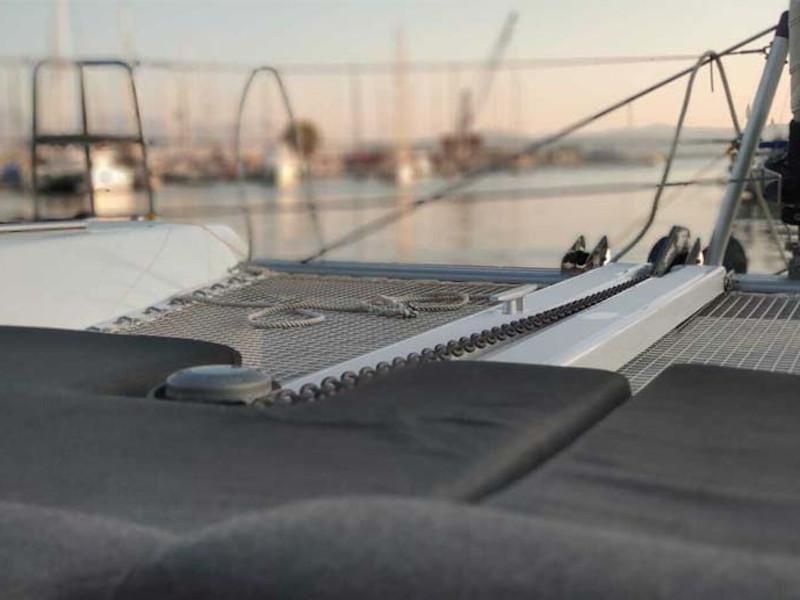 Book yachts online - catamaran - Lagoon 42 - Ulysses - rent