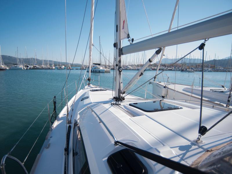 Book yachts online - sailboat - Elan Impression 45 - Helen - rent