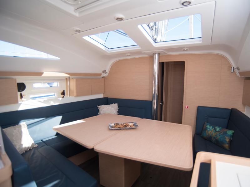 Book yachts online - sailboat - Elan Impression 45 - Helen - rent