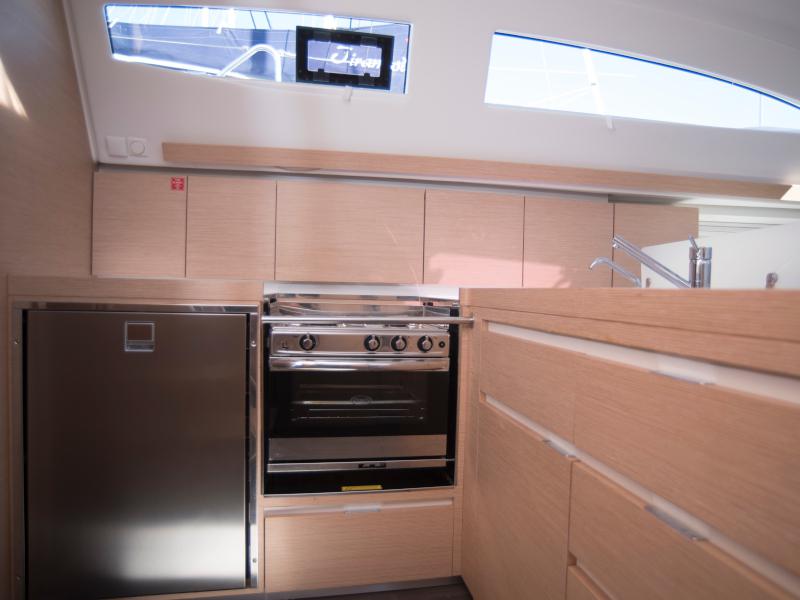 Book yachts online - sailboat - Elan Impression 45 - Helen - rent