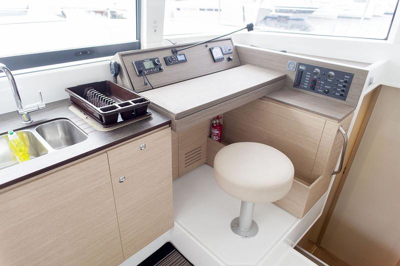 Book yachts online - catamaran - Bali 4.0 - ODYSSEY - rent