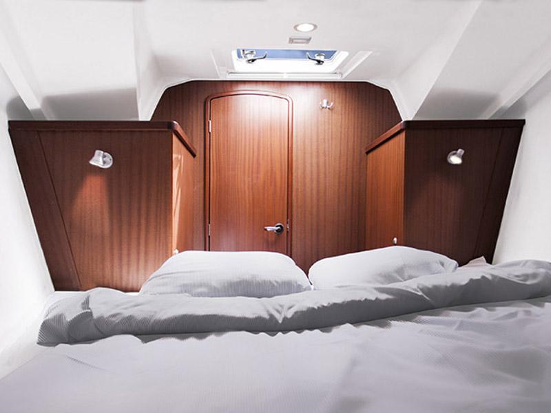 Book yachts online - sailboat - Delphia 31 - LAST MINUTE  - rent