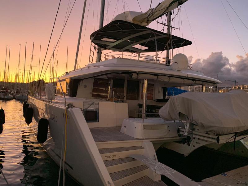Book yachts online - catamaran - Lagoon 560 - Taipan - rent