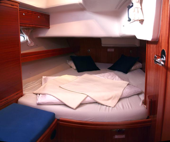 Book yachts online - sailboat - Bavaria 46 C - MH 20 - rent