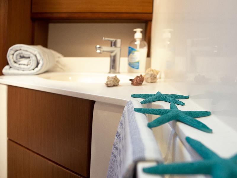 Book yachts online - sailboat - Bavaria Cruiser 46 Style - MARLIN - rent