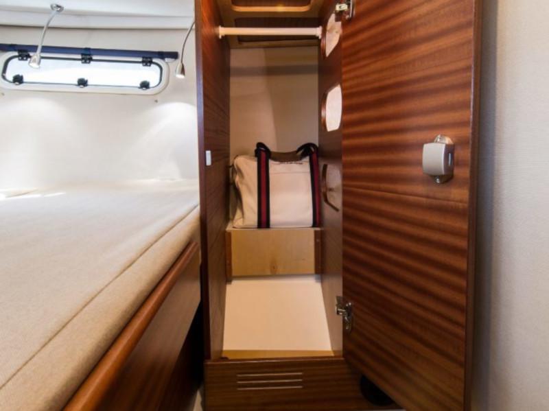 Book yachts online - motorboat - Nimbus 305 Coupe - no name - rent