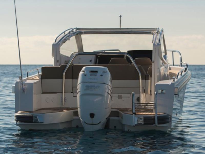 Book yachts online - motorboat - Nimbus Weekender W9 T-Top - Maly PePe - rent