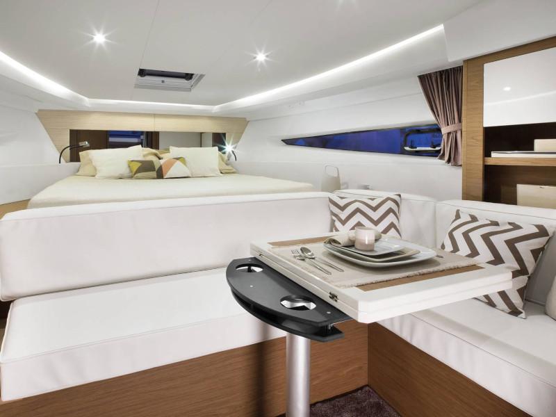 Book yachts online - motorboat - Leader 36 - PARTENOPE - rent