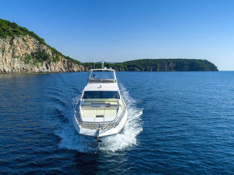 Book yachts online - motorboat - Azimut 66 - Tamara II - rent