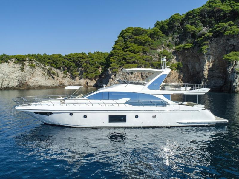 Book yachts online - motorboat - Azimut 66 - Tamara II - rent