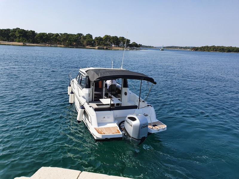 Book yachts online - motorboat - Merry Fisher 795 - Nemo - rent