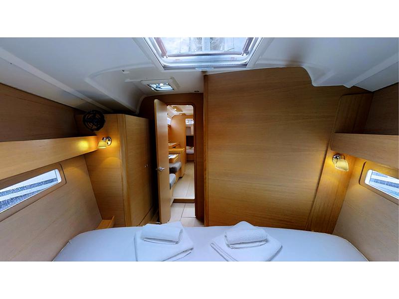 Book yachts online - sailboat - Dufour 410 Grand Large - Maja FB - rent
