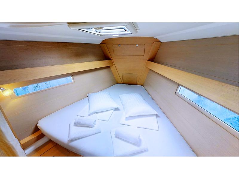 Book yachts online - sailboat - Dufour 410 Grand Large - Mila - rent