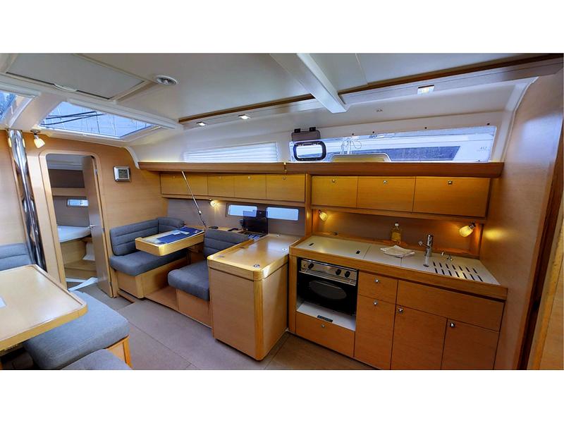 Book yachts online - sailboat - Dufour 410 Grand Large - Ana FB - rent