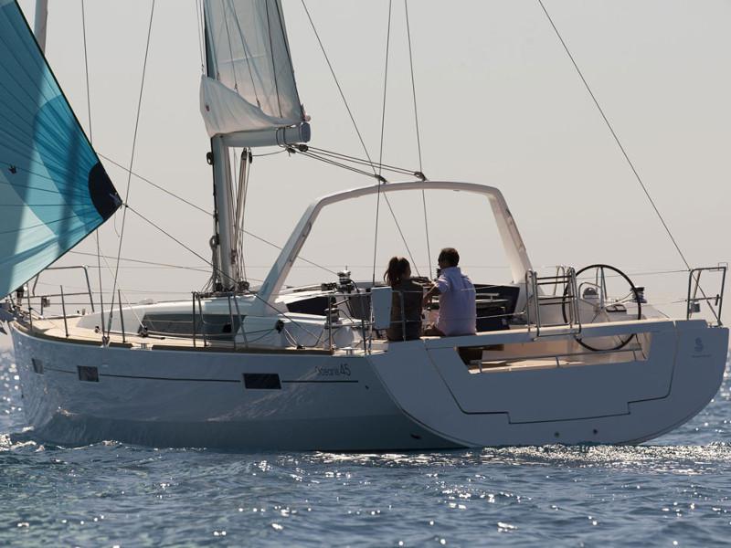 Book yachts online - sailboat - Oceanis 45 - Luna Piena - rent