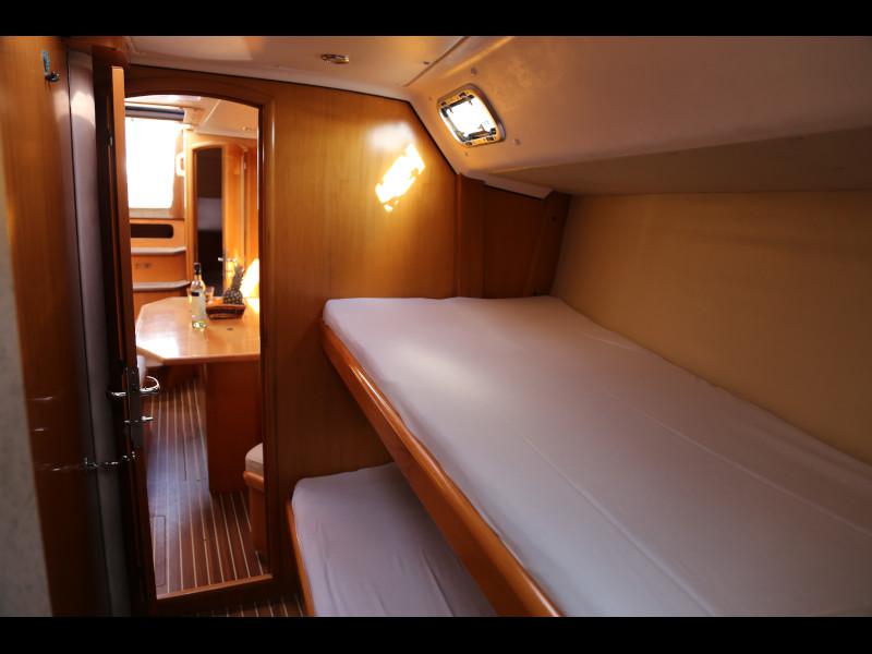 Book yachts online - sailboat - Elan 431 - Kurba mala - rent