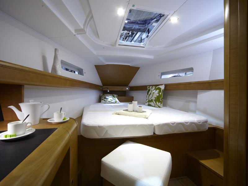 Book yachts online - sailboat - Sun Odyssey 439 - On Blue - rent