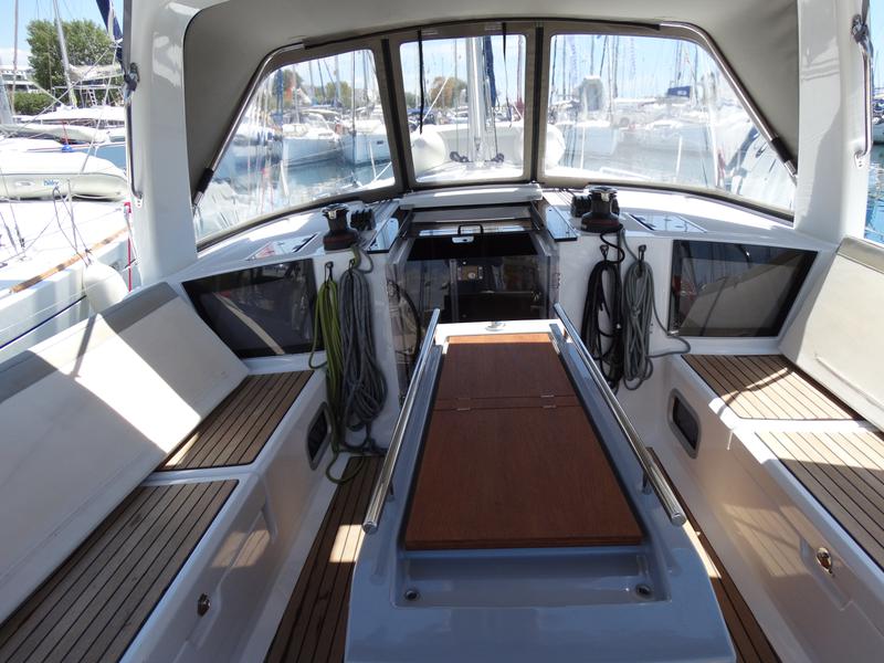 Book yachts online - sailboat - Oceanis 41.1 - KOS 41.2 - rent