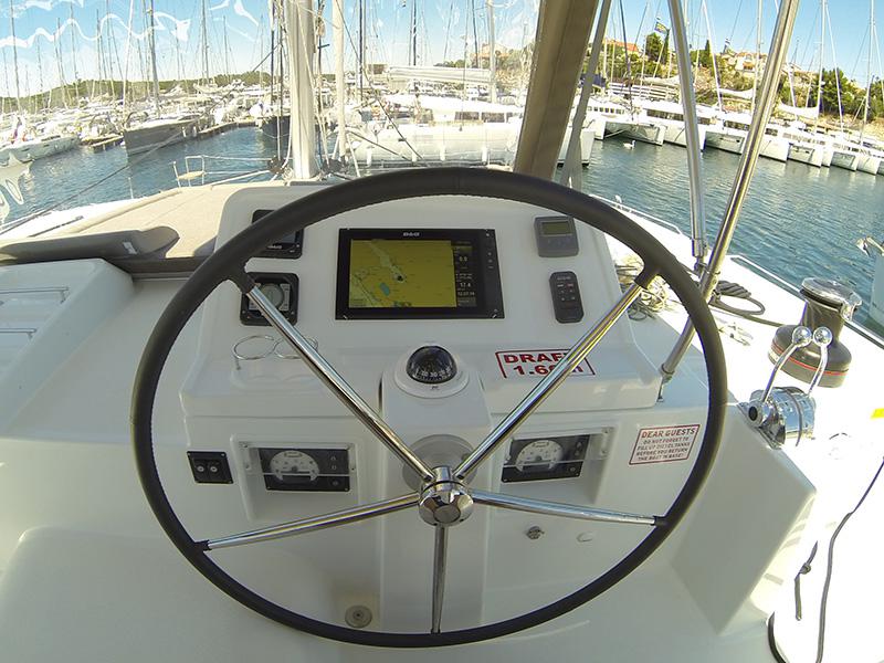 Book yachts online - catamaran - Lagoon 450 - Juraj - rent