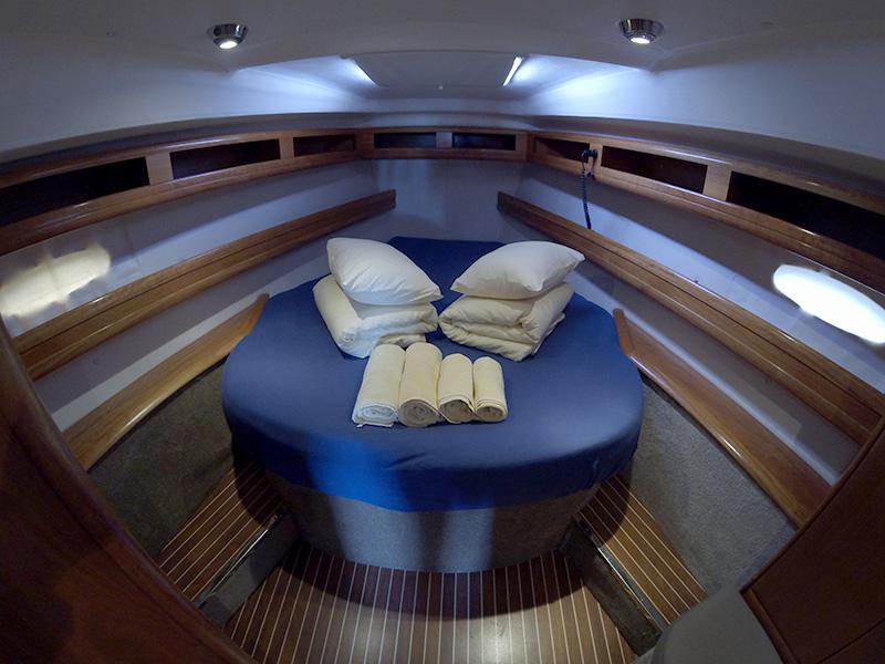 Book yachts online - sailboat - Bavaria 46 Cruiser - Cvita - BT - rent