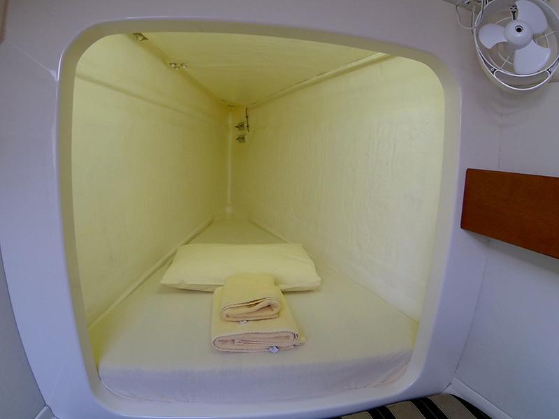 Book yachts online - catamaran - Leopard 38 - Adamus (Solar panel) - rent