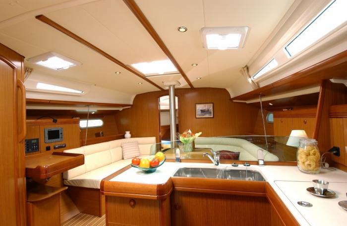 Book yachts online - sailboat - Sun Odyssey 42i _2010 - SY_2023 - rent