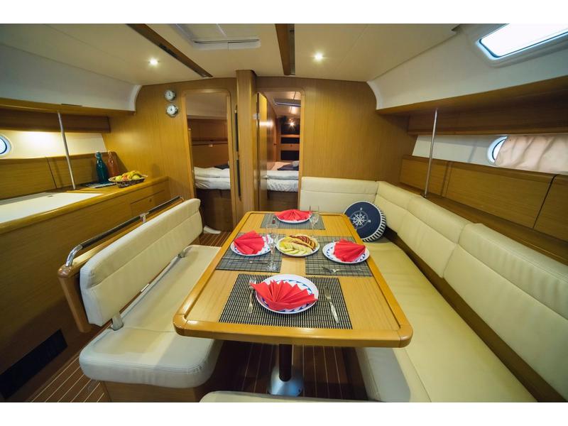 Book yachts online - sailboat - Sun Odyssey 44 i_2009_ - SY_2050 - rent
