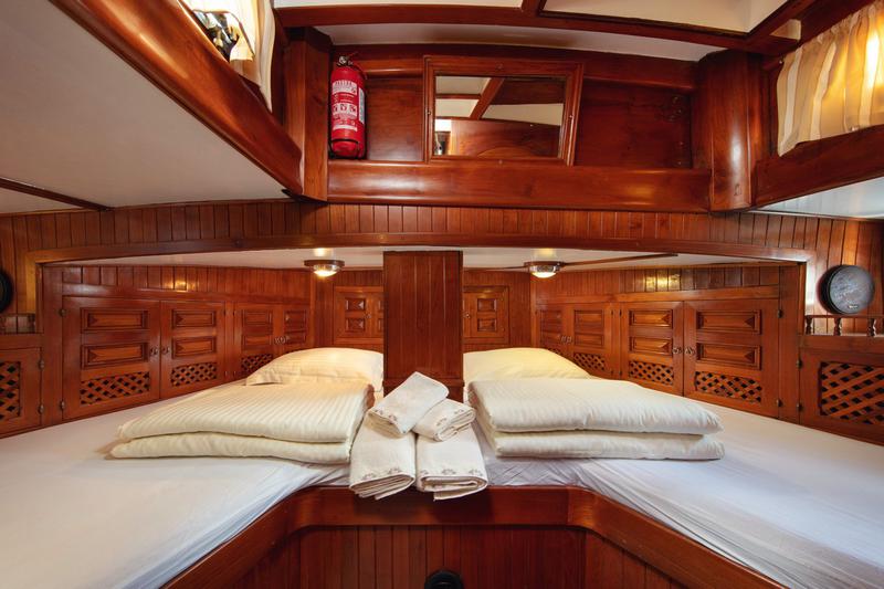 Book yachts online - other - Providenca - Providenca - rent