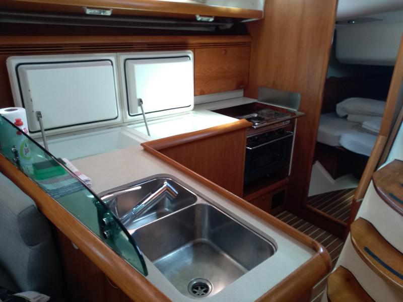 Book yachts online - sailboat - Sun Odyssey 43 - MAKARSKA II - rent