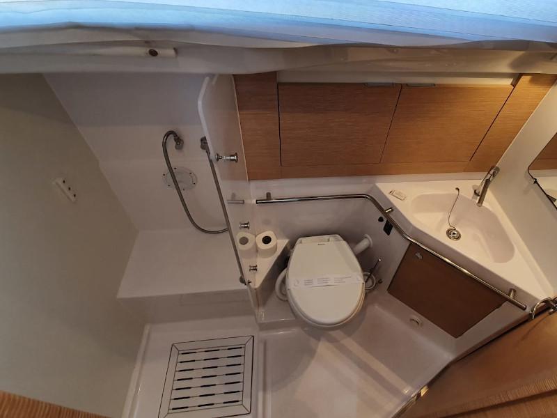 Book yachts online - sailboat - Elan Impression 45 - Princess Tena with A/C - rent