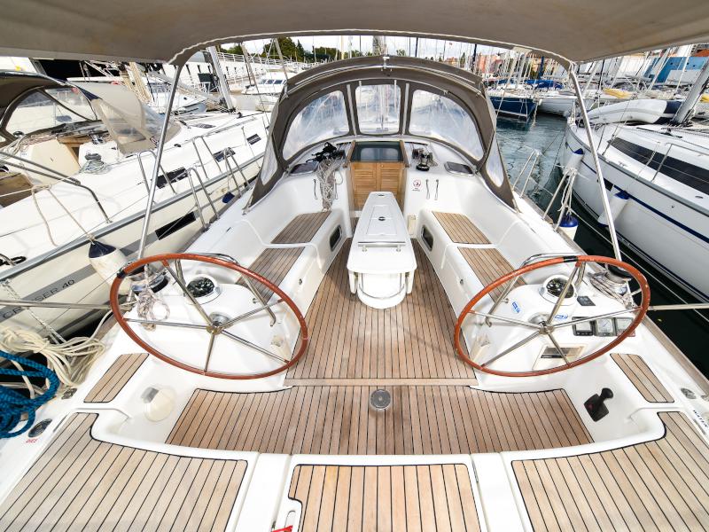 Book yachts online - sailboat - Oceanis 40 - Second Wind - rent