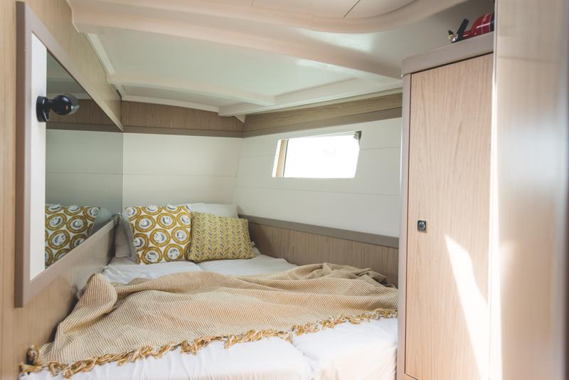 Book yachts online - sailboat - Oceanis 48 - Nayad - Standard line - rent